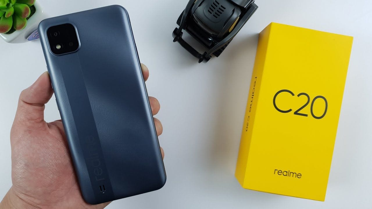 Realme C20 एक बजट स्मार्टफोन है जिसमें 6.5‑इंच HD+ डिस्प्ले, 5000mAh बैटरी और MediaTek Helio G35 प्रोसेसर मिलता है। जानिए इसकी कीमत, फीचर्स और परफॉर्मेंस की पूरी जानकारी।